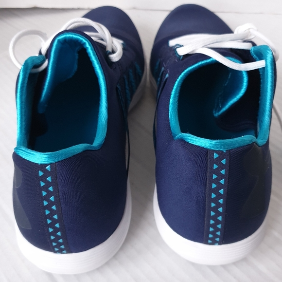 Under Armour Wm's Street Precision  Midnight Navy Low Top Lace-Up Sneakers 8.5 - Picture 3 of 16